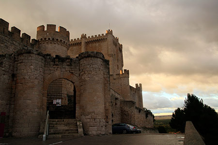 Castillo de Peñafiel- Ruta vinos con Terranatur.